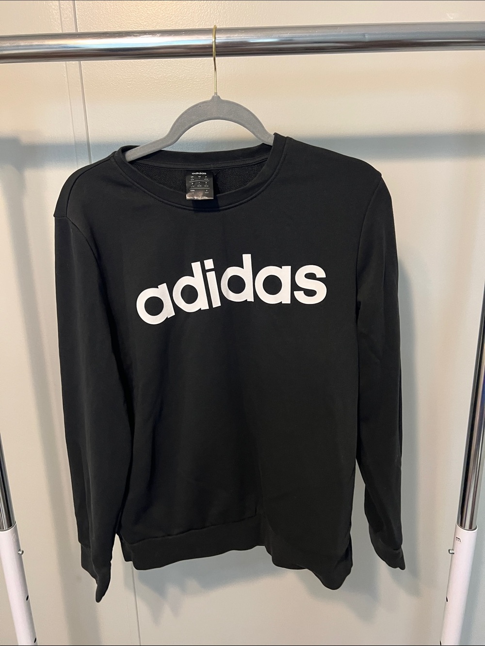 Adidas Sweatshirt